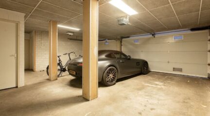 Amsterdamse garage met AMG heeft wat liefde nodig