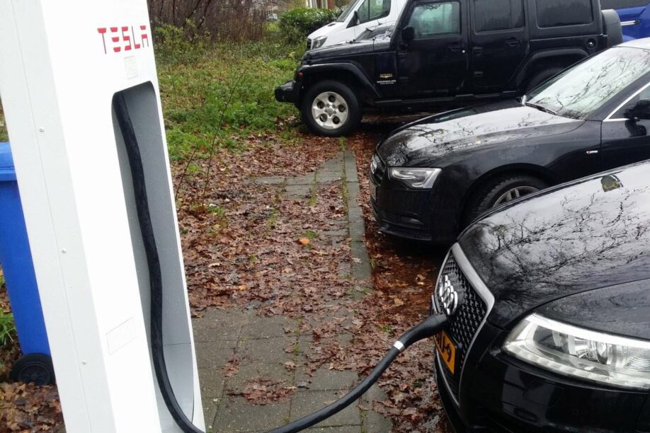 Niet-Tesla's nu ook in België welkom bij Superchargers