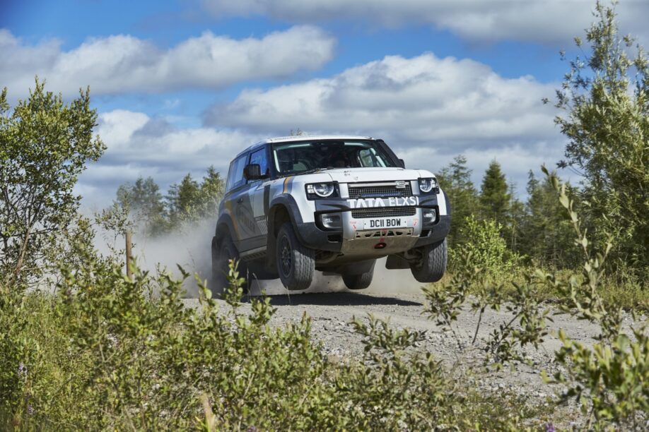 Land Rover Defender Bowler - rijtest