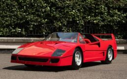 Go-kart is gevormd naar de iconische Ferrari F40