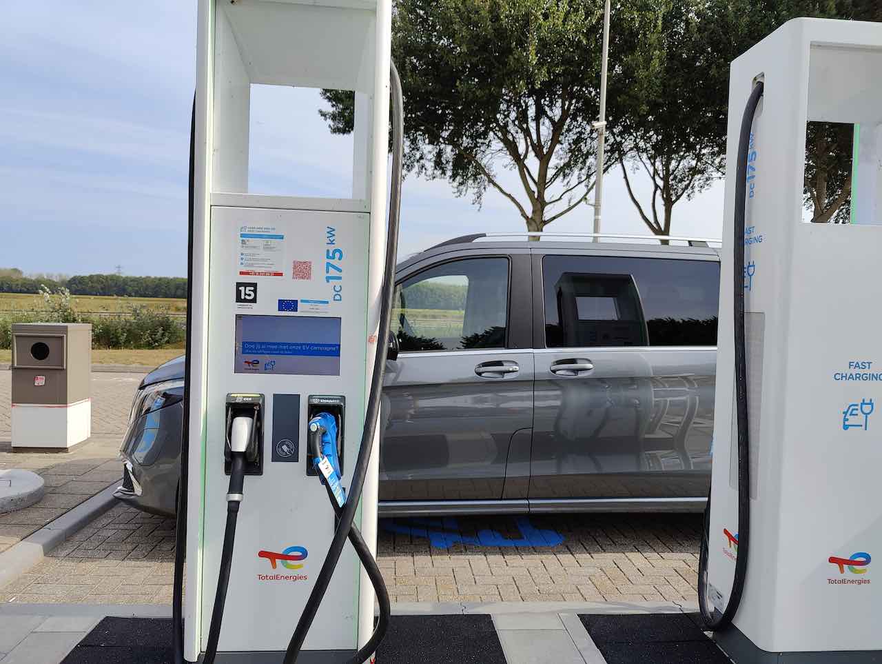 Elektrisch rijden nu duurder dan benzineauto