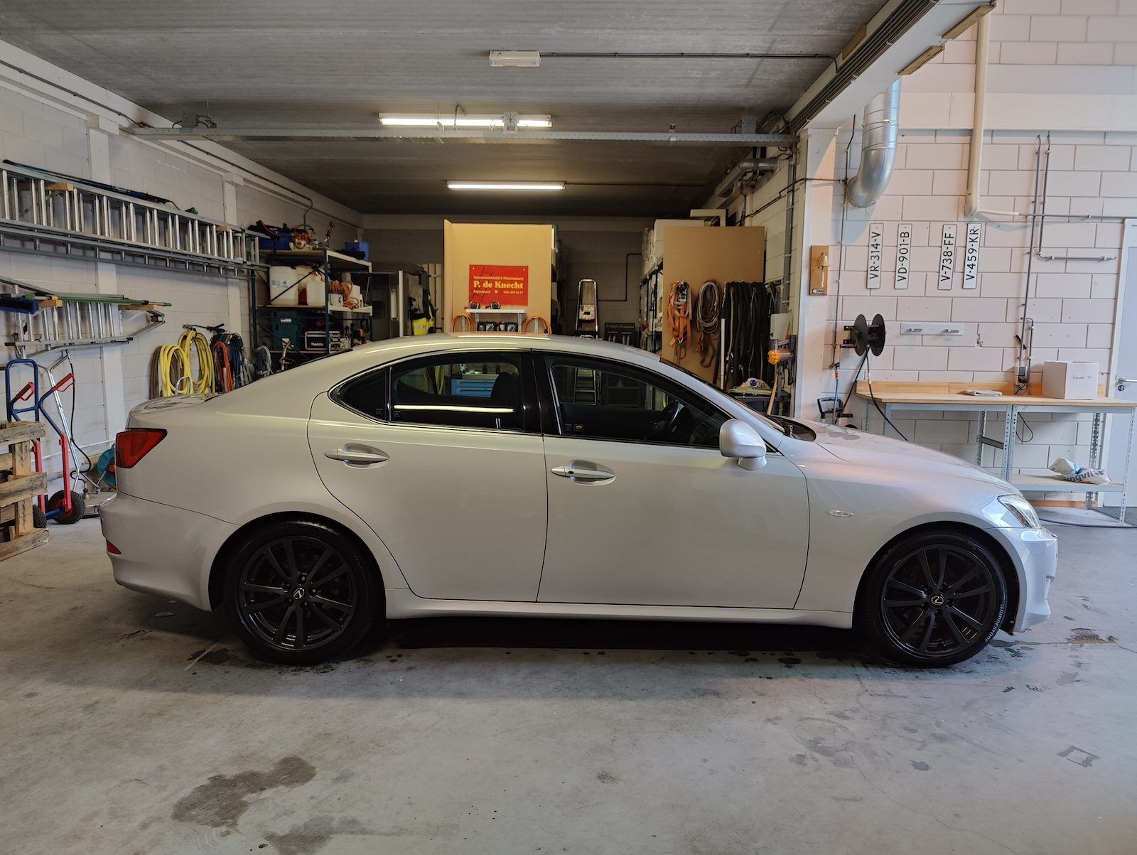Lexus IS250 Autoblog Garage