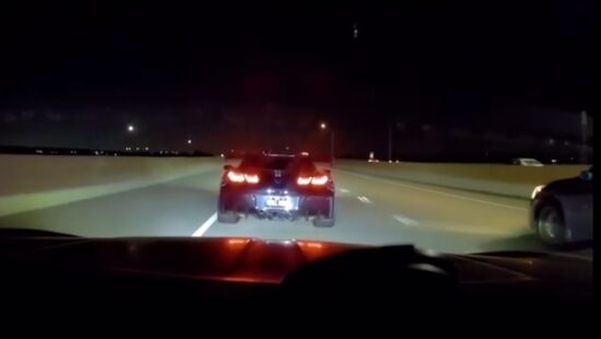 Video: Corvette C7 ontsnapt aan politie