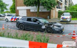 Porsche van Ajax-voetballer afgefikt in Utrecht [VIDEO]