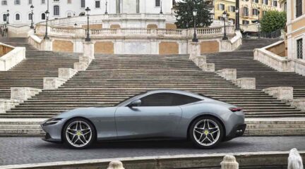 Video: Ferrari test Roma met dikke V12
