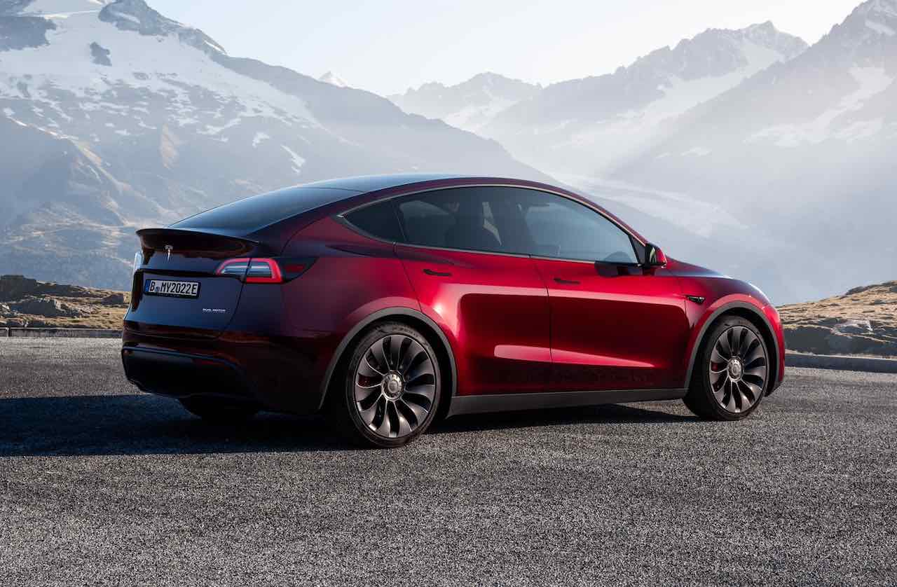 Tesla gaat auto's dumpen