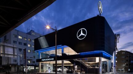 Mercedes opent eerste EV-only dealership!