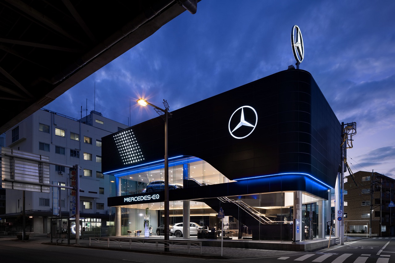 Mercedes opent eerste EV-only dealership!