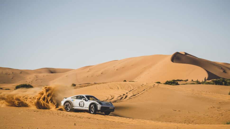 Porsche 911 Dakar - rijtest en video