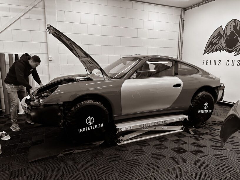 Porsche 911 Wouter wrap bij Zelus Customs