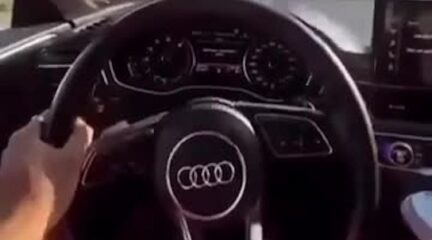 Video: Audi-rijder rijdt als een gek door het verkeer