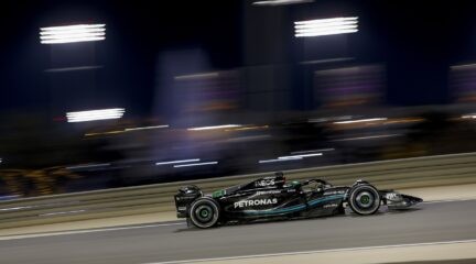 Mercedes: Red Bull is niet in te halen is en geeft het op!