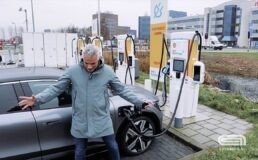 Video: vaszittende laadkabel en afsluiting Renault Mégane E-Tech duurtest