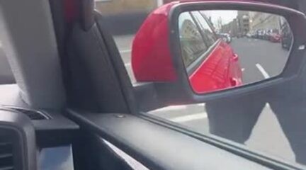 Video: Boze meneer beschadigd spiegel Audi