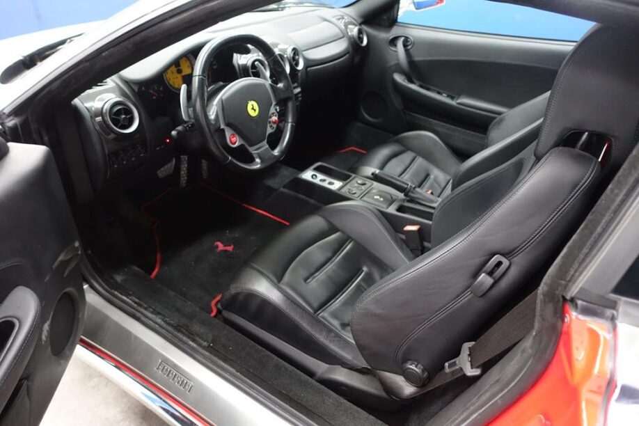 Ferrari F430 bij Domeinen