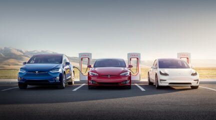 Gratis laden met iedere elektrische auto bij Tesla Supercharger