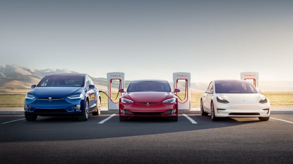 Gratis laden met iedere elektrische auto bij Tesla Supercharger