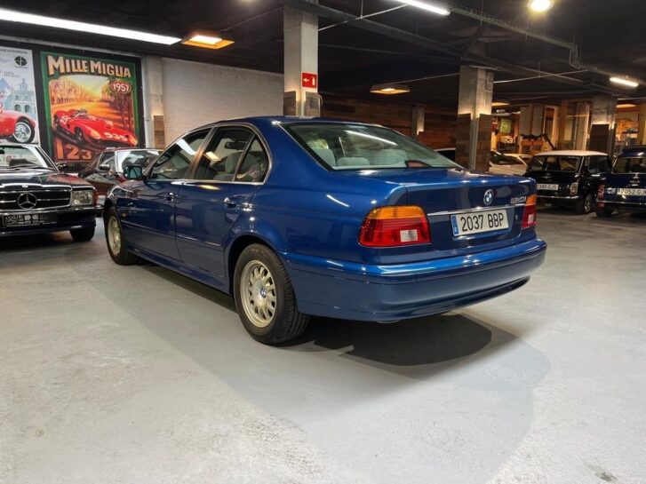 BMW 5 Serie met extreem lage kilometerstand