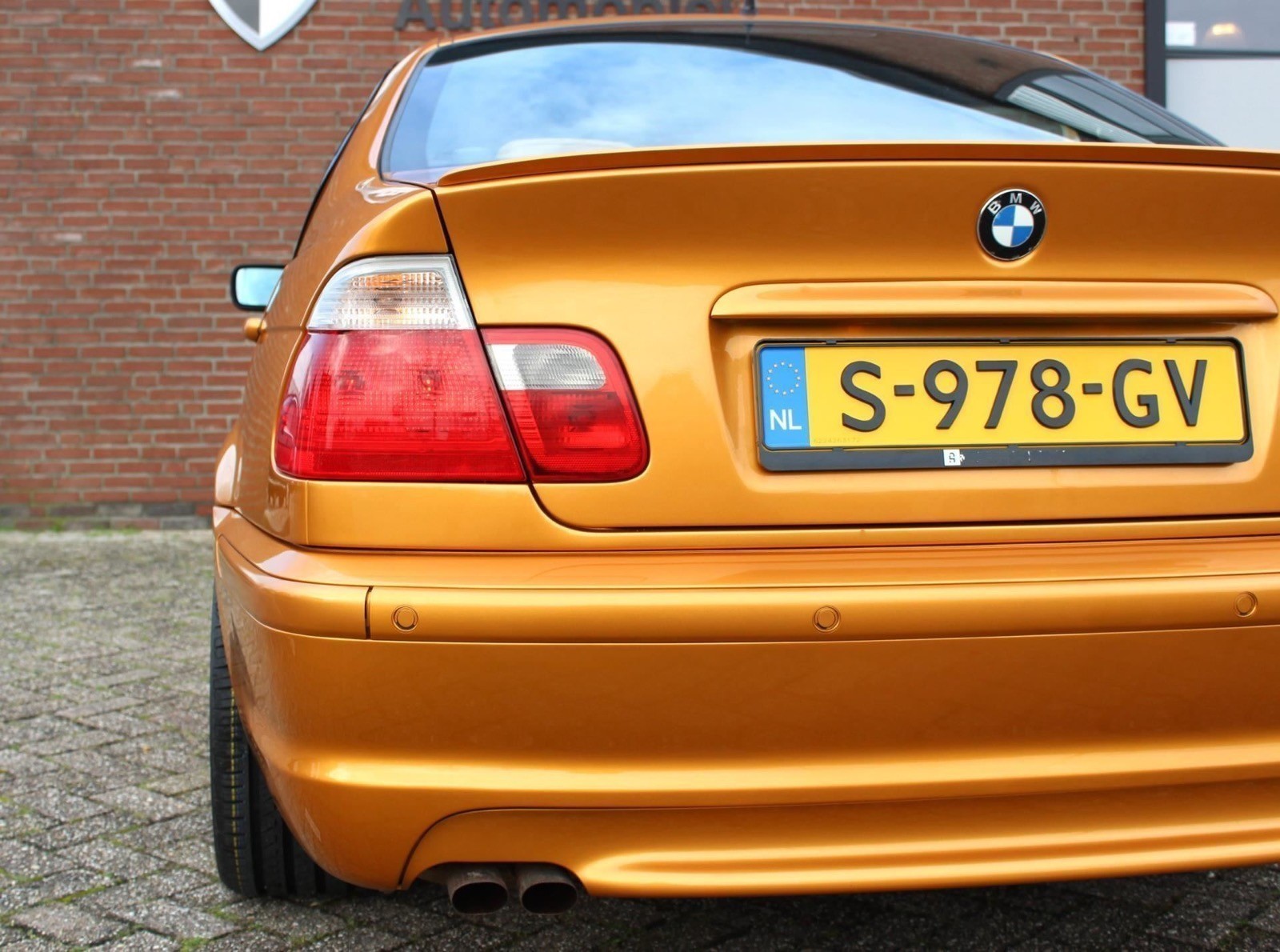 BMW 323i Individual